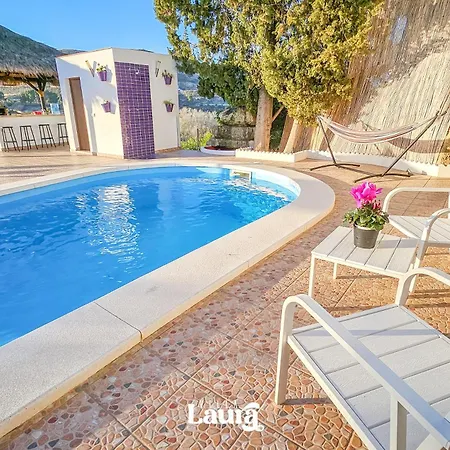 Laura Holiday home *